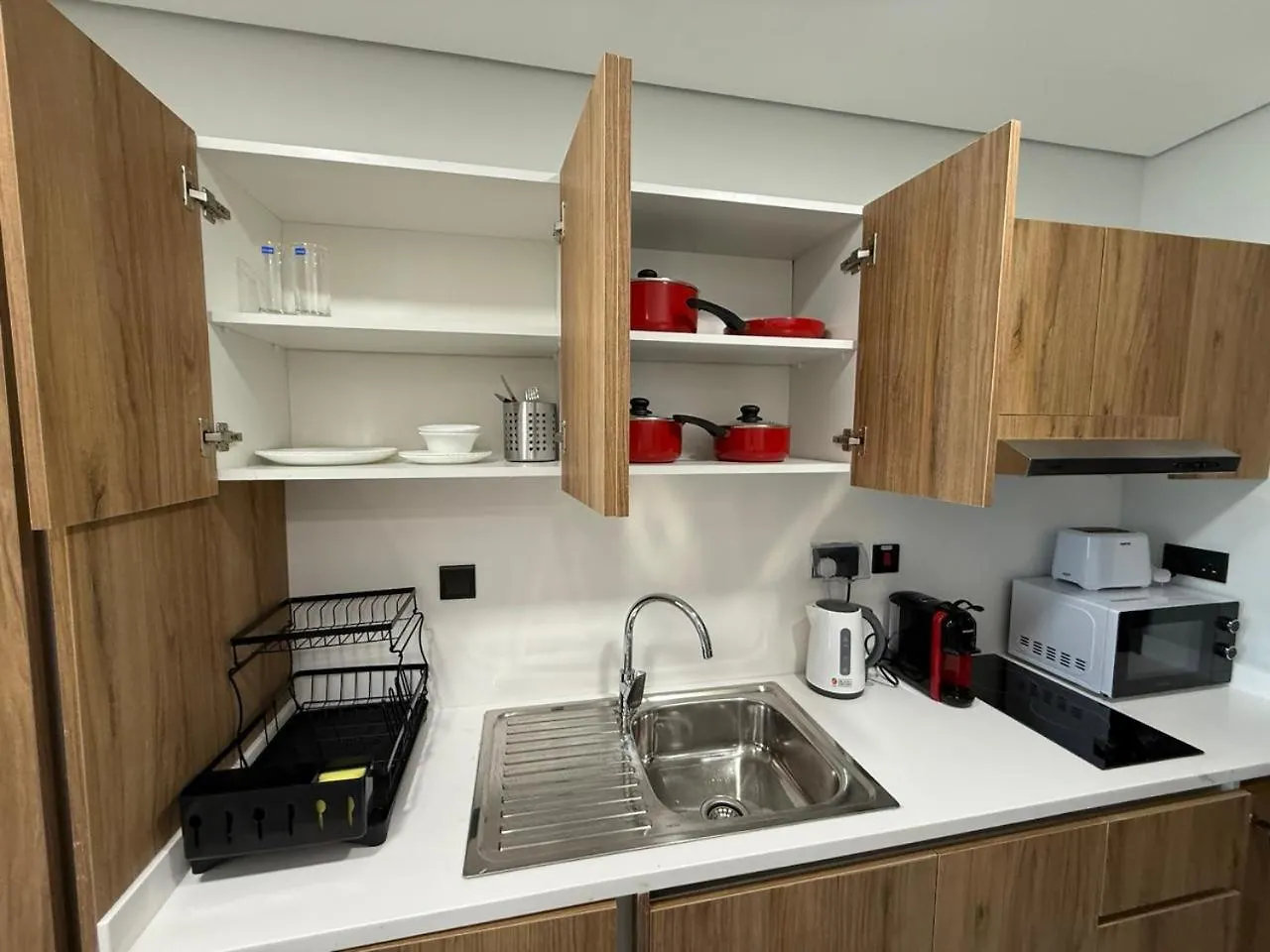 Al Maryah Studio Near Cleveland And Galleria Mall 1 Abu Dhabi